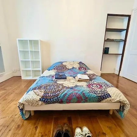 *tres Beau T2 En Plein Hypercentre *