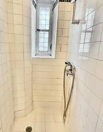 *tres Beau T2 En Plein Hypercentre Grenoble